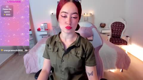 amaraa_couper1 online show from 10/22/25, 03:07