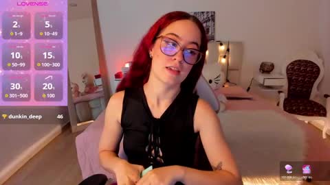 amaraa_couper1 online show from 10/24/25, 03:14