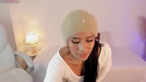 Amara online show from 02/19/25, 10:42