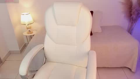 Amara online show from 02/28/25, 07:35