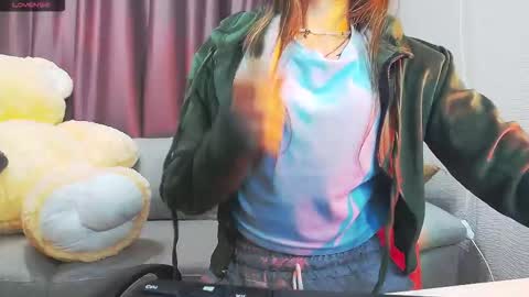 Snapshot of amaraluna_ chatting on 01/17/26, 08:34 Nika online show from 01/17/26, 08:34