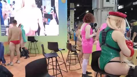 Amara online show from 04/12/26, 06:24