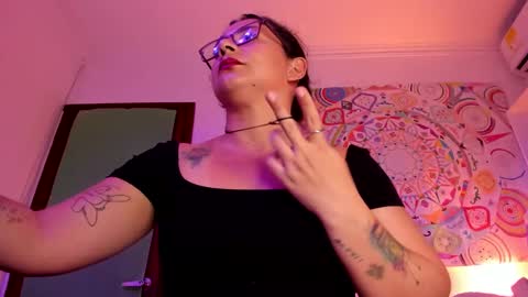 Snapshot of amarantha666 chatting on 01/13/26, 12:05 Susan online show from 01/13/26, 12:05