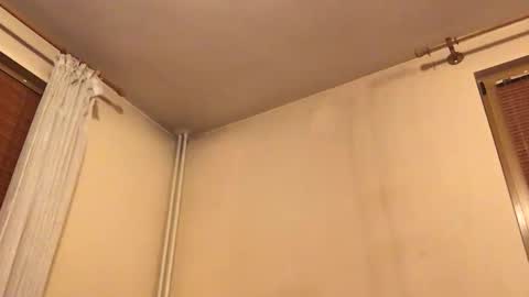 Snapshot of amaranther chatting on 12/16/25, 06:57 Amaranther online show from 12/16/25, 06:57