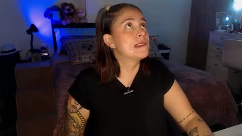 Snapshot of amarat_jolie chatting on 07/17/26, 02:51 Mila online show from 07/17/26, 02:51