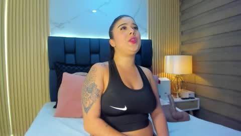 Snapshot of amaratexas61 chatting on 04/01/26, 02:01 Amara Texas online show from 04/01/26, 02:01