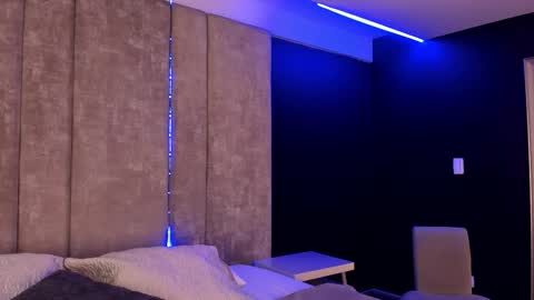 Emily online show from 09/11/25, 11:21