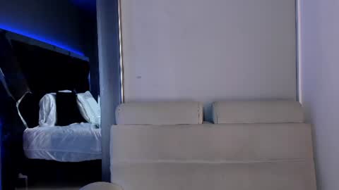 Snapshot of amarettho chatting on 06/29/26, 01:11 Emily online show from 06/29/26, 01:11
