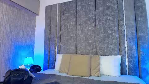 Snapshot of amarettho chatting on 07/15/26, 10:42 Emily online show from 07/15/26, 10:42