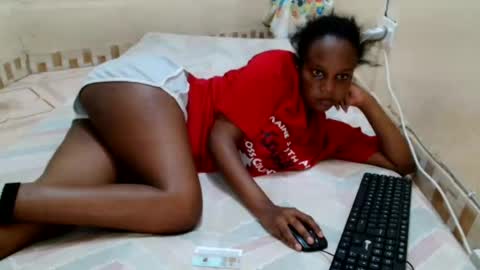 Snapshot of amari_tee chatting on 07/23/26, 02:59 Amarie online show from 07/23/26, 02:59