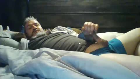 Snapshot of amatterdaddy83 chatting on 11/29/25, 10:24 amatterdaddy83 online show from 11/29/25, 10:24