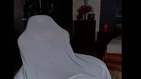 Snapshot of amayamalina chatting on 02/04/25, 03:04 Malina online show from 02/04/25, 03:04