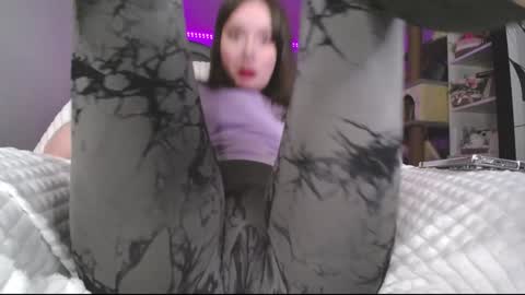 Snapshot of amazing_agness chatting on 12/04/24, 07:28 amazing_agness online show from 12/04/24, 07:28