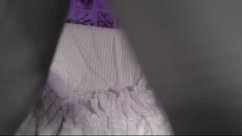 Snapshot of amazing_agness chatting on 02/27/25, 10:59 amazing_agness online show from 02/27/25, 10:59