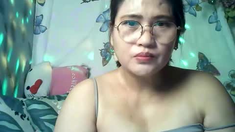 Snapshot of amazing_angel22 chatting on 03/26/26, 10:15 amazing angel online show from 03/26/26, 10:15