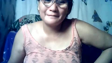 Snapshot of amazing_angel22 chatting on 07/05/26, 04:19 amazing angel online show from 07/05/26, 04:19