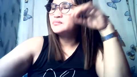 Snapshot of amazing_angel22 chatting on 07/10/26, 10:23 amazing angel online show from 07/10/26, 10:23