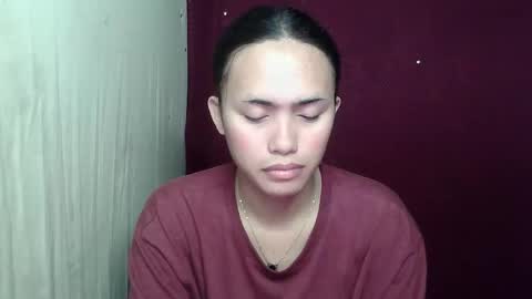 Snapshot of amazing_yella69 chatting on 11/17/25, 11:10 YELLA online show from 11/17/25, 11:10