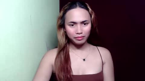 Snapshot of amazing_yella69 chatting on 04/22/26, 09:11 YELLA online show from 04/22/26, 09:11
