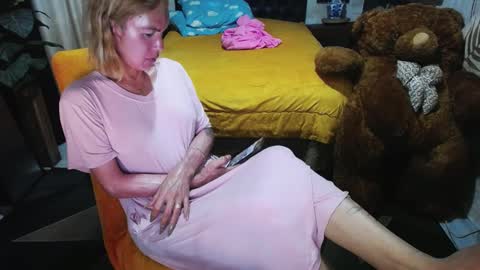 kendra online show from 02/18/25, 11:00