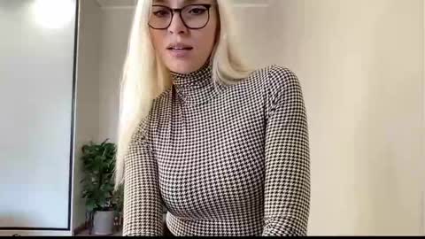 Kelly online show from 05/08/26, 08:30
