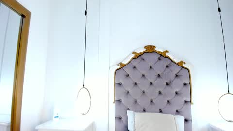 Sara online show from 02/07/25, 02:37