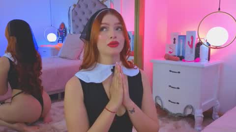 Sara online show from 10/31/25, 11:33