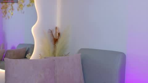 Ambar online show from 05/17/26, 07:10