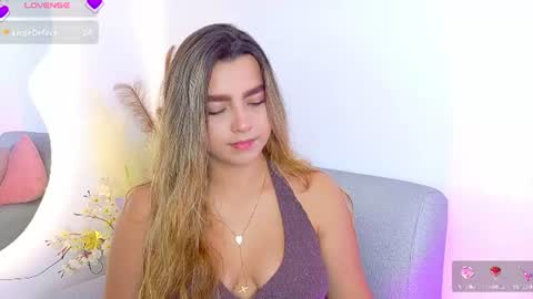 Snapshot of ambar_carterr chatting on 06/11/26, 07:45 Ambar online show from 06/11/26, 07:45