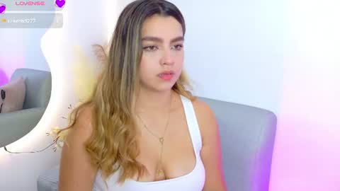 Snapshot of ambar_carterr chatting on 06/19/26, 05:23 Ambar online show from 06/19/26, 05:23