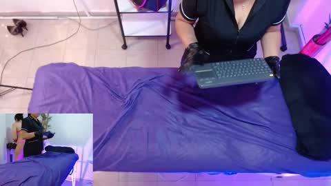 Ambar Jones online show from 09/24/25, 12:52