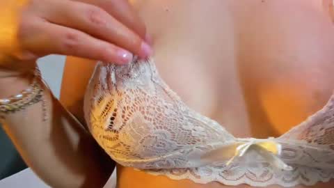 Ambar  online show from 01/09/25, 03:55