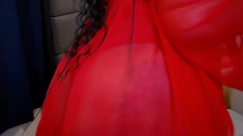Snapshot of ambarose88 chatting on 05/12/26, 01:58 Amoya online show from 05/12/26, 01:58