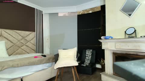 Ambar Ross online show from 01/07/25, 10:19