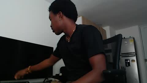 Snapshot of ambartxsex chatting on 04/06/26, 11:27 ambartxsex online show from 04/06/26, 11:27