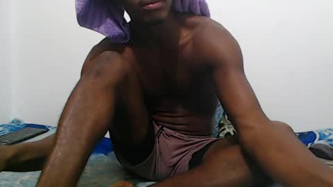 Snapshot of ambartxsex chatting on 05/18/26, 02:07 ambartxsex online show from 05/18/26, 02:07