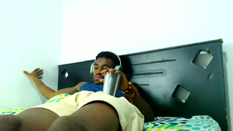 Snapshot of ambartxsex chatting on 06/17/26, 10:21 ambartxsex online show from 06/17/26, 10:21