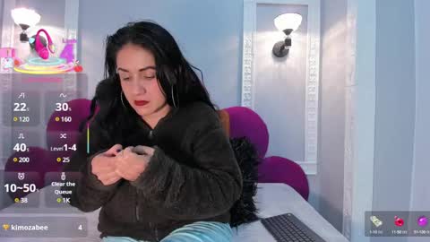   online show from 03/12/25, 10:48