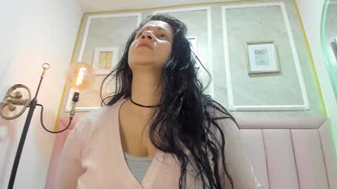   online show from 11/22/25, 03:38