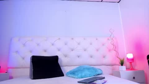  Amber  online show from 09/09/25, 08:08