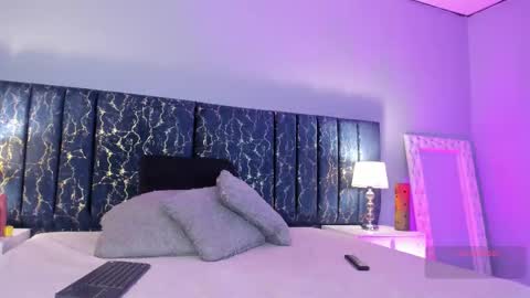  Amber  online show from 11/15/25, 06:15