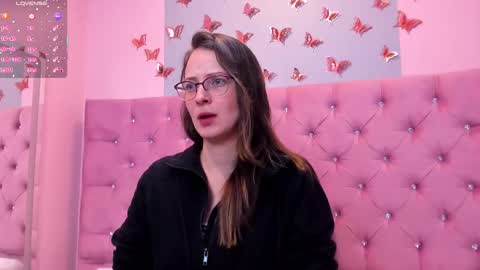 .  Amber Wood  . online show from 09/28/25, 11:48