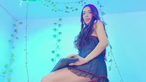 Snapshot of ambel_rose chatting on 03/01/25, 06:35 ambel_rose online show from 03/01/25, 06:35