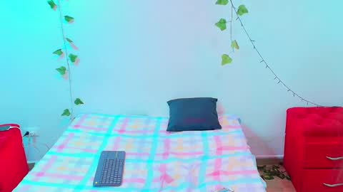 Snapshot of ambel_rose chatting on 03/02/25, 03:45 ambel_rose online show from 03/02/25, 03:45