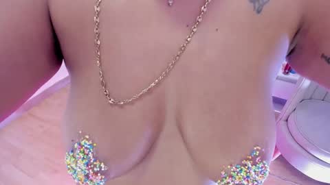 amber  ferrera online show from 01/14/26, 08:47