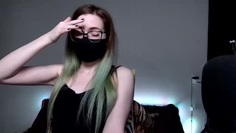 Snapshot of amber_candyfloss chatting on 12/10/24, 03:52 Amber non-nude model online show from 12/10/24, 03:52