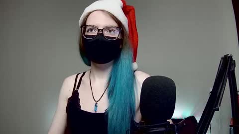 Snapshot of amber_candyfloss chatting on 12/26/24, 11:24 Amber non-nude model online show from 12/26/24, 11:24