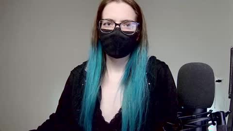 Snapshot of amber_candyfloss chatting on 12/30/24, 01:04 Amber non-nude model online show from 12/30/24, 01:04