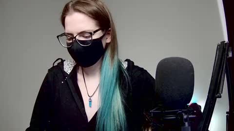 Snapshot of amber_candyfloss chatting on 02/21/25, 05:56 Amber non-nude model online show from 02/21/25, 05:56