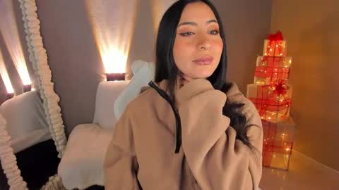 amber_curly online show from 12/12/24, 04:43